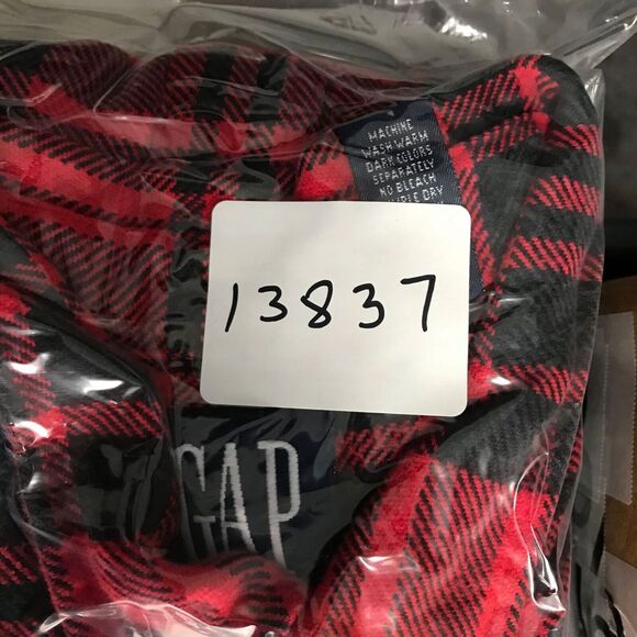 VINTAGE Gap Shirt Mens XL Red Buffalo Plaid Button Up 90s Grunge Faded Outdoors - Picture 13 of 13